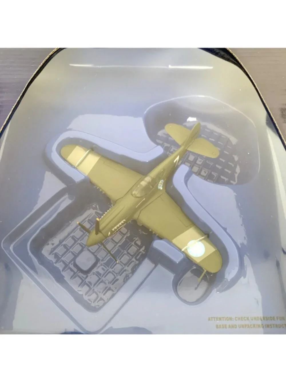 New Franklin Mint P-40 Curtiss 1:100 Diecast Model Plane w/ Base COA Sealed Box